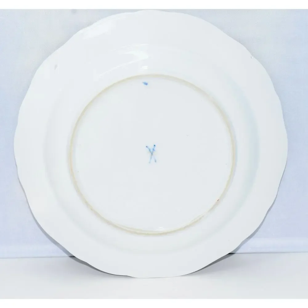 Meissen Zwiebelmuster Crossed Swords Blue Onion Royal Red & Gold Guild Plate